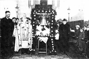 Glockenweihe Kirchglocke historisch Weihe Gottesdienst Messe
