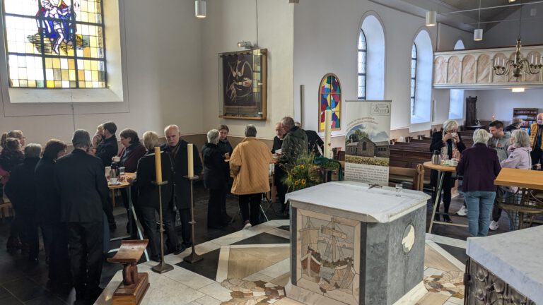 Kaffee nach der Kirche Schleckheimer Kapelle Oktober 2024 Gespräche Gemeinschaft Dorfgemeinschaft