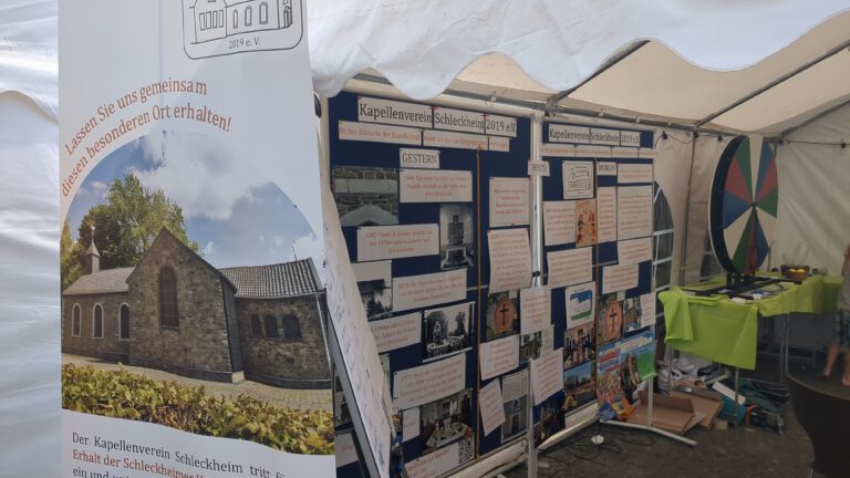 Schleckheimer Sommertraum Sommerfest Dorffest Infostand Kapellenverein Pinnwand Gestern Heute Morgen Puzzle Memory Gespräche